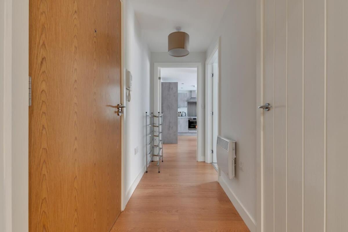 1 Bed Modern Apartment In A Converted Mill Leeds  Eksteriør bilde