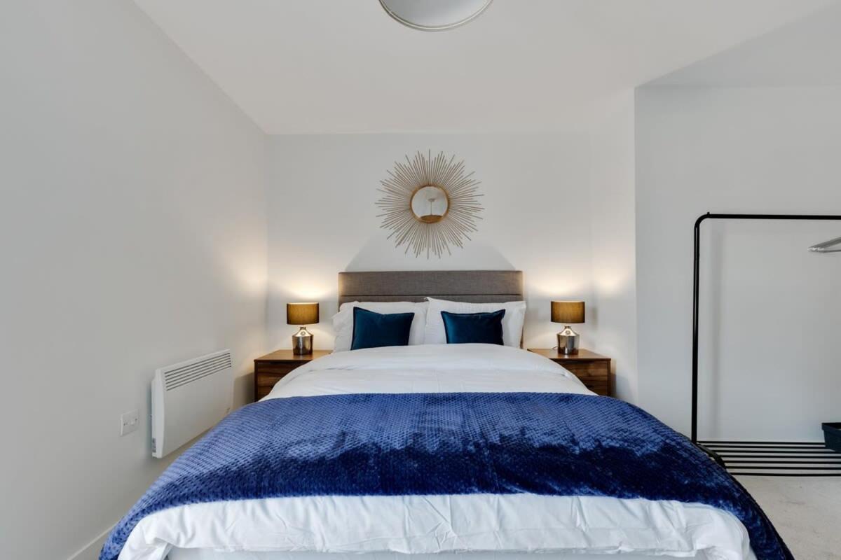 1 Bed Modern Apartment In A Converted Mill Leeds  Eksteriør bilde