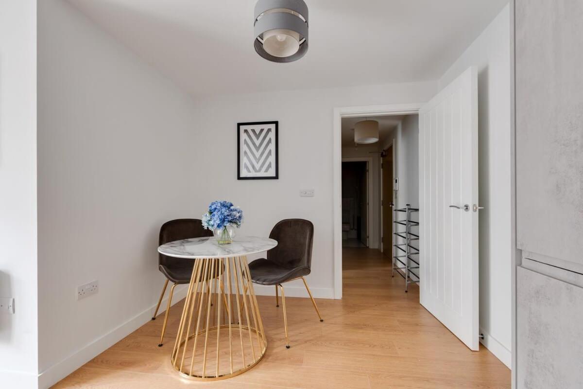 1 Bed Modern Apartment In A Converted Mill Leeds  Eksteriør bilde
