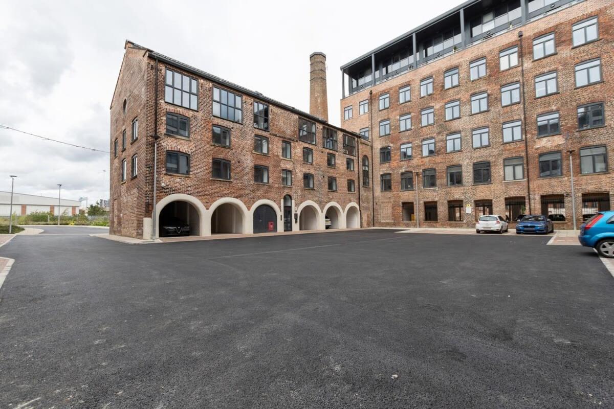 1 Bed Modern Apartment In A Converted Mill Leeds  Eksteriør bilde